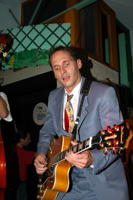 min 2005 10 16 guinguettemp 180